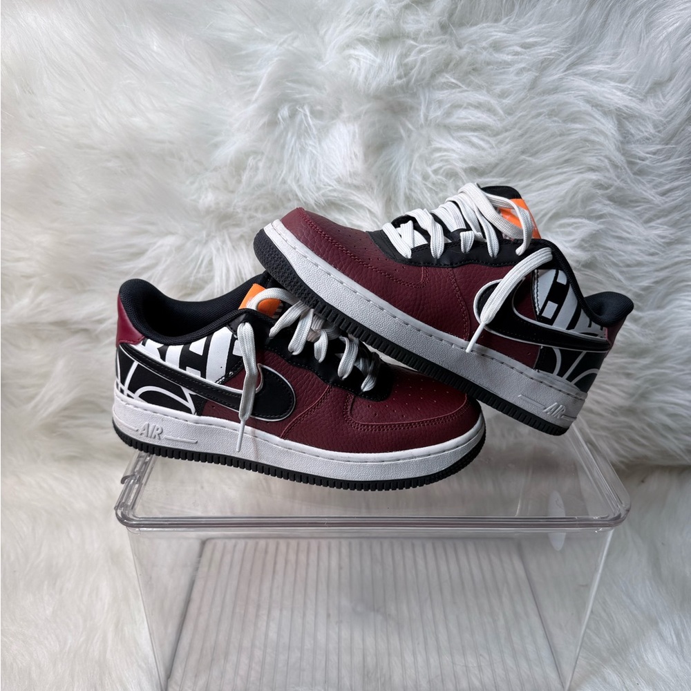 Kids Sneakers in Maroon and Black